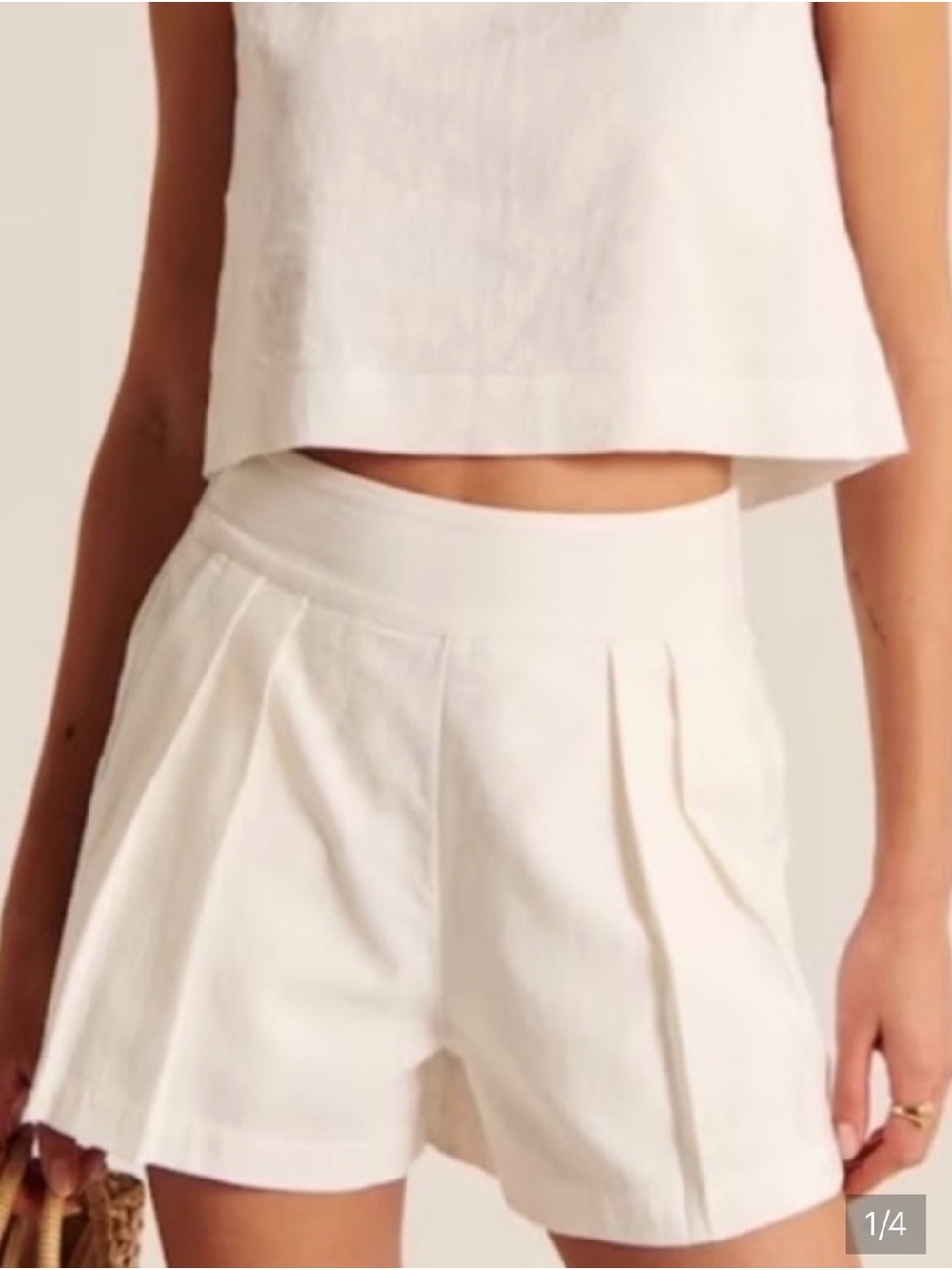 Abercrombie & Fitch white High-Waist linen blend Pleated Shorts S PullOn